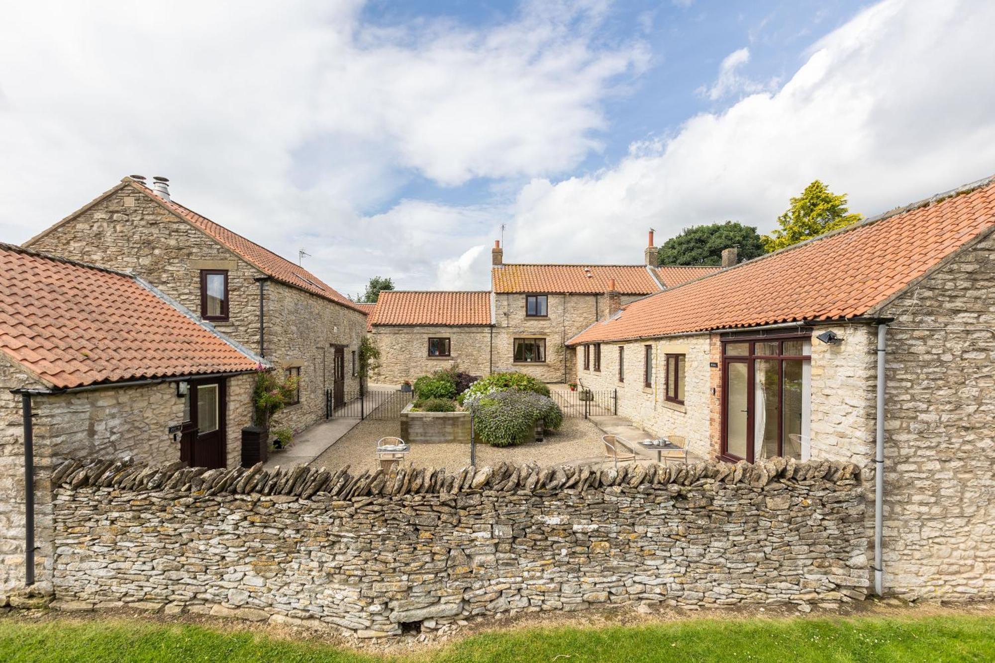 Valley View Farm Holiday Cottages Helmsley Exterior photo