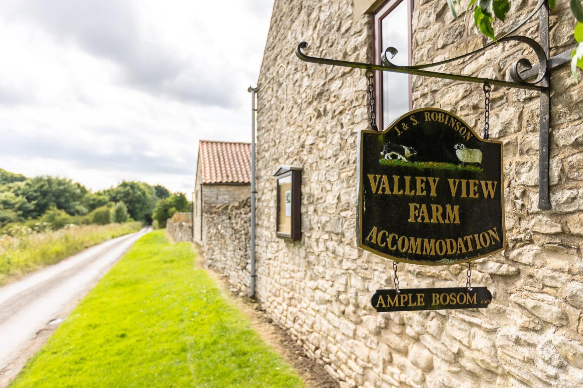 Valley View Farm Holiday Cottages Helmsley Exterior photo