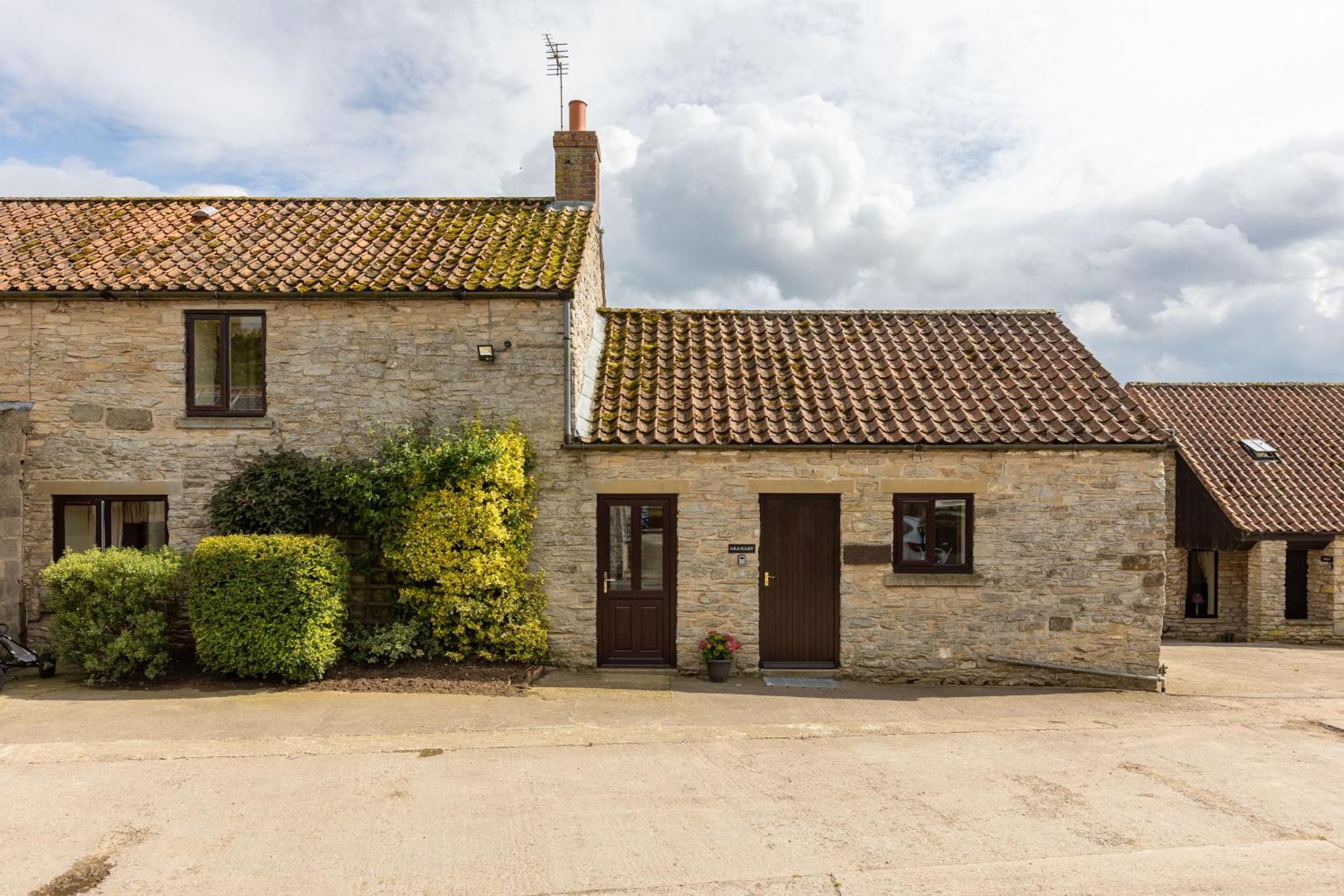 Valley View Farm Holiday Cottages Helmsley Exterior photo